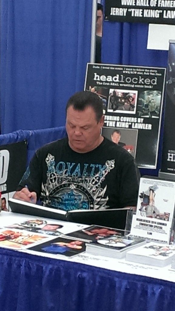 Jerry "The King" Lawler. He wanted $20 for a pic, so I had to take this one on the sly. He looks like Burt Ward if he'd stayed in shape. 